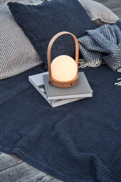 Menu Carrie Lamp Limited Edition -Verlichtingswinkel 515276 01 7 EnvironmentImage 6dbfd70b80